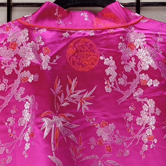 EASTERN COLLECTION Robe  100% Silk Sz F2 (NO Belt).  *A6* - Picture 11 of 17